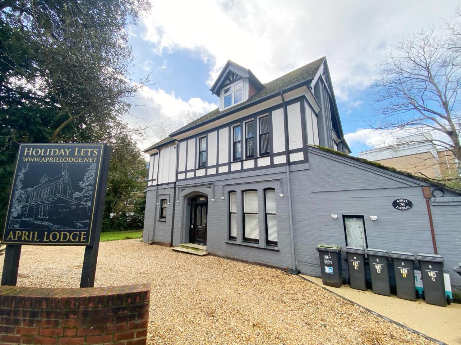 Summer Breeze. 3-Bed Apartment Close To The Beach Bournemouth Exteriér fotografie
